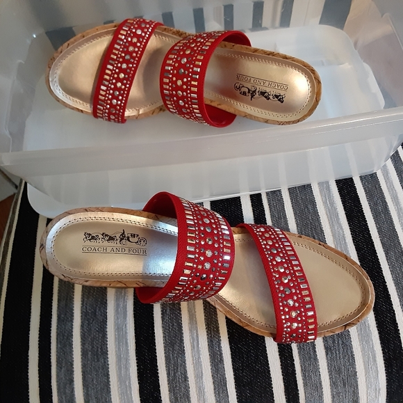 Sandals - Picture 2 of 3